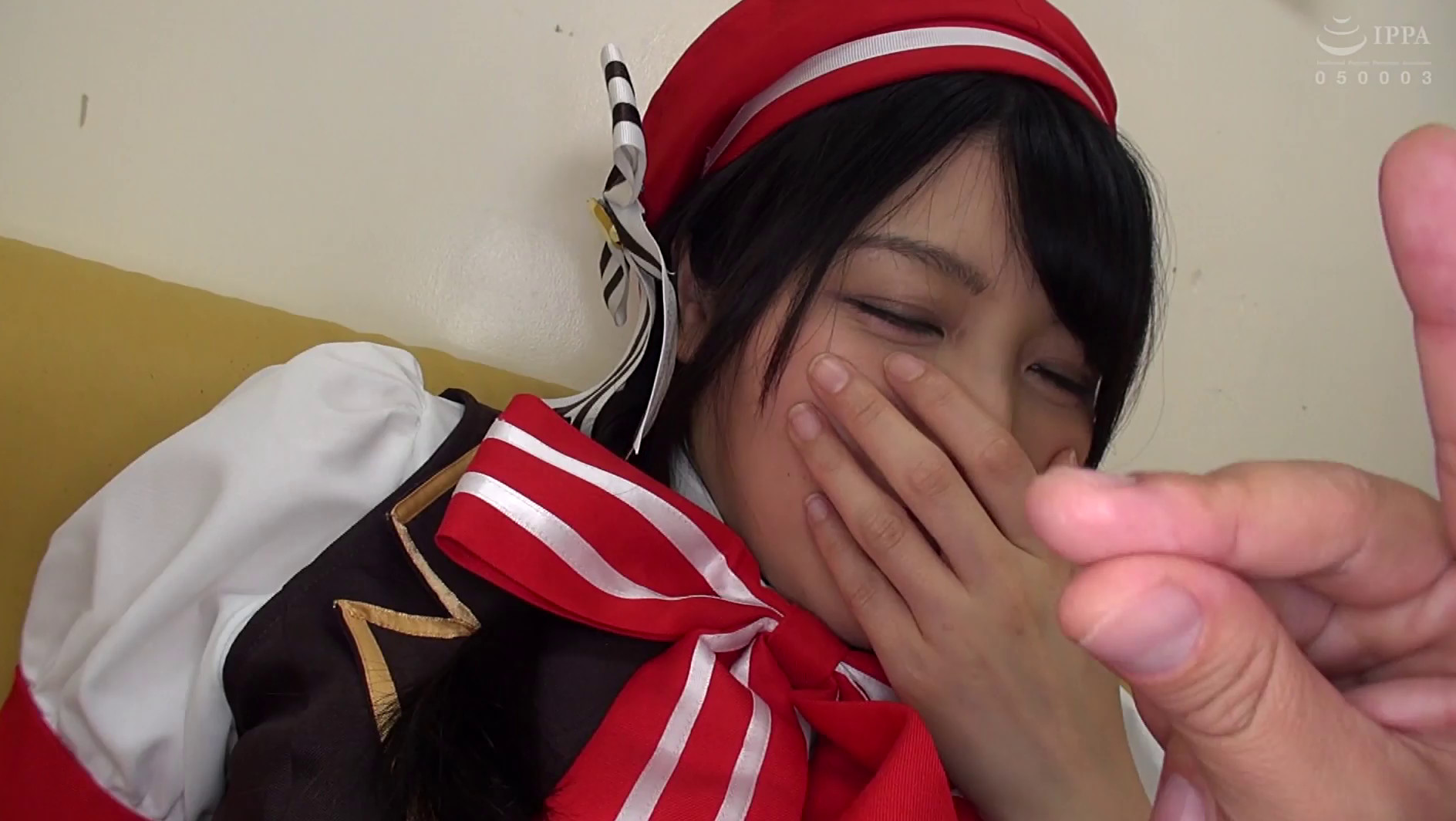 イベント帰りの浮かれコスプレ女子大生をお持ち帰りナンパ!! 画像1