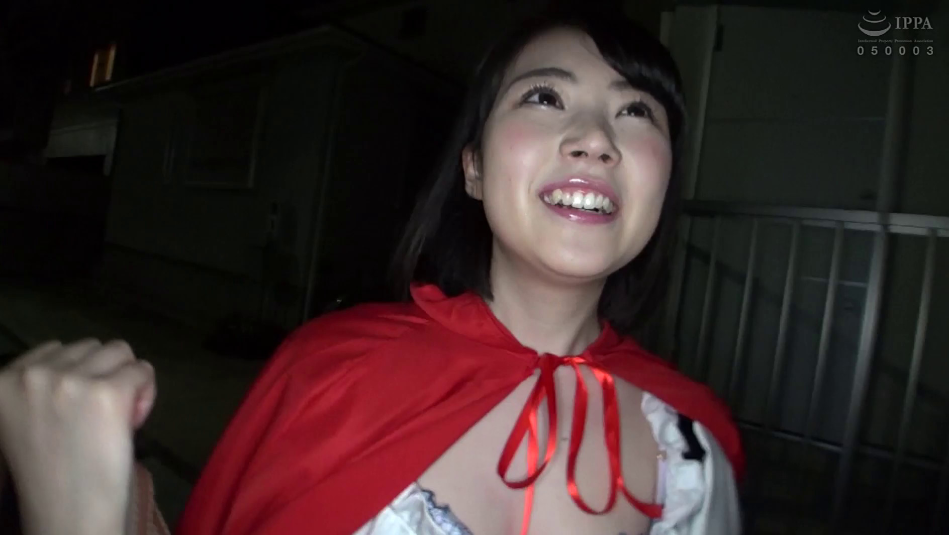 イベント帰りの浮かれコスプレ女子大生をお持ち帰りナンパ!! 画像16
