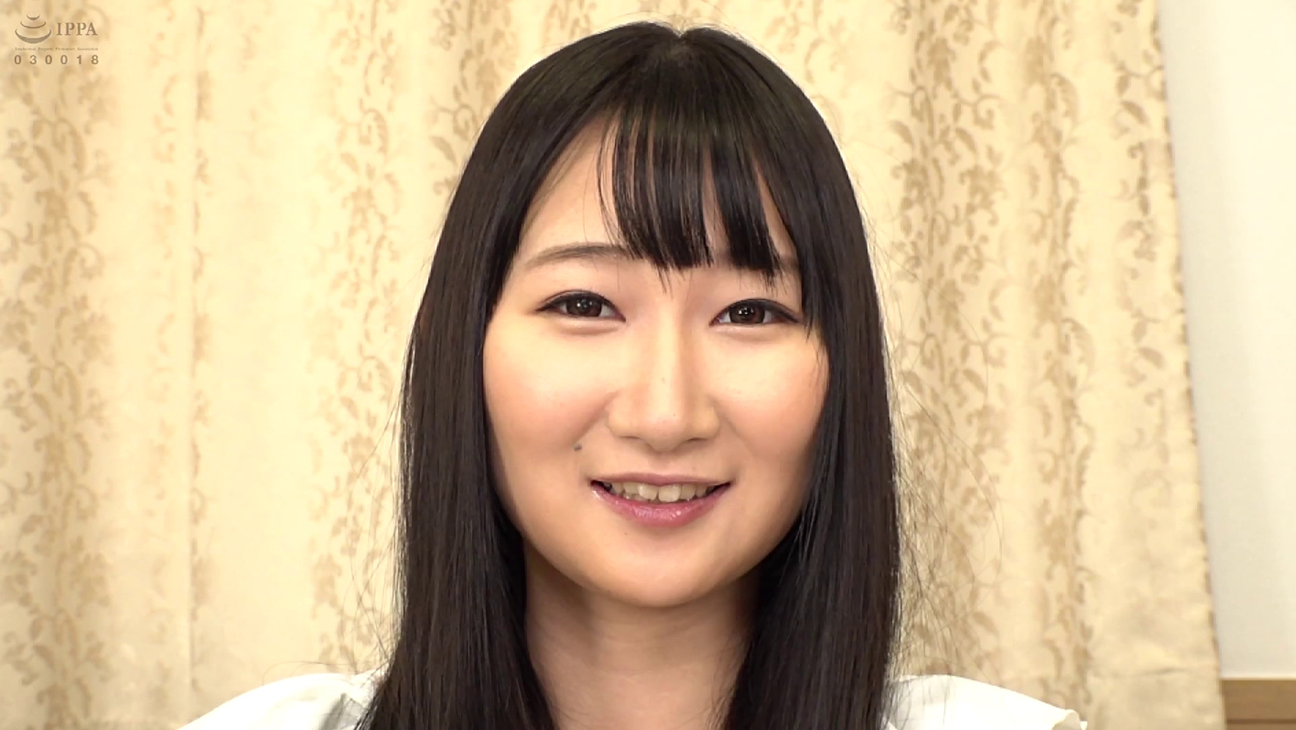 素人なのに淫語責め大好き!!「タイプの男性はちょっとMっぽい人です」というスレンダーパイパン美女 美咲ちゃんの口から紡ぎだされる台本なしの天然淫語責め中出しSEX!! 画像1