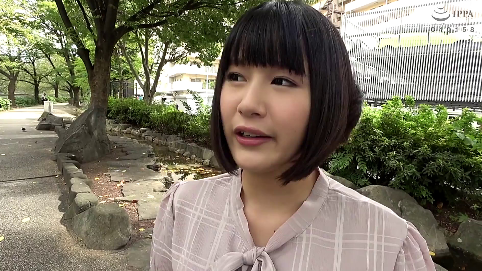 童貞さんいらっしゃい!天使のような優しい現役先生 チャレンジ・ザ・ミッション!授乳手コキ&おっぱいハグ!恥じらい赤面素股プレイ中ぐちょぐちょマ●コにヌルッと挿入筆おろし 画像1