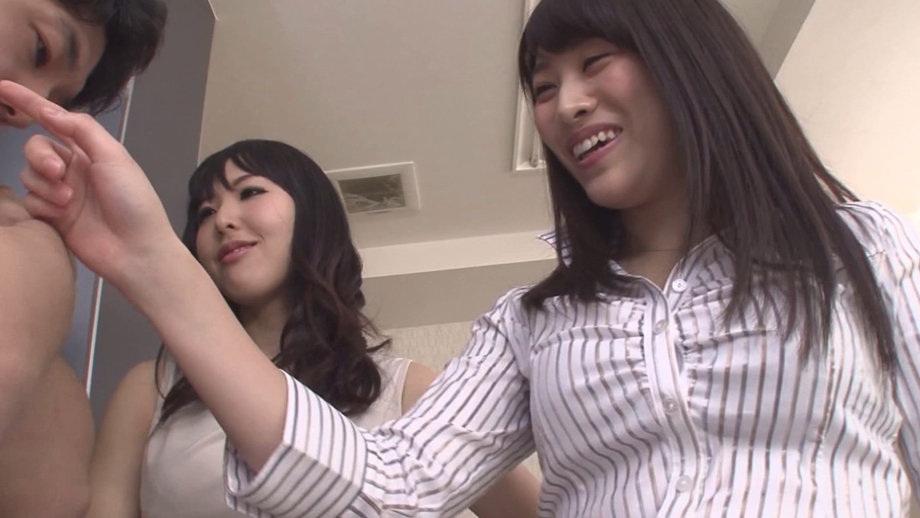 意地悪な美人上司に会社のトイレで逆セクハラされて便器にされてしまった僕!! 画像6