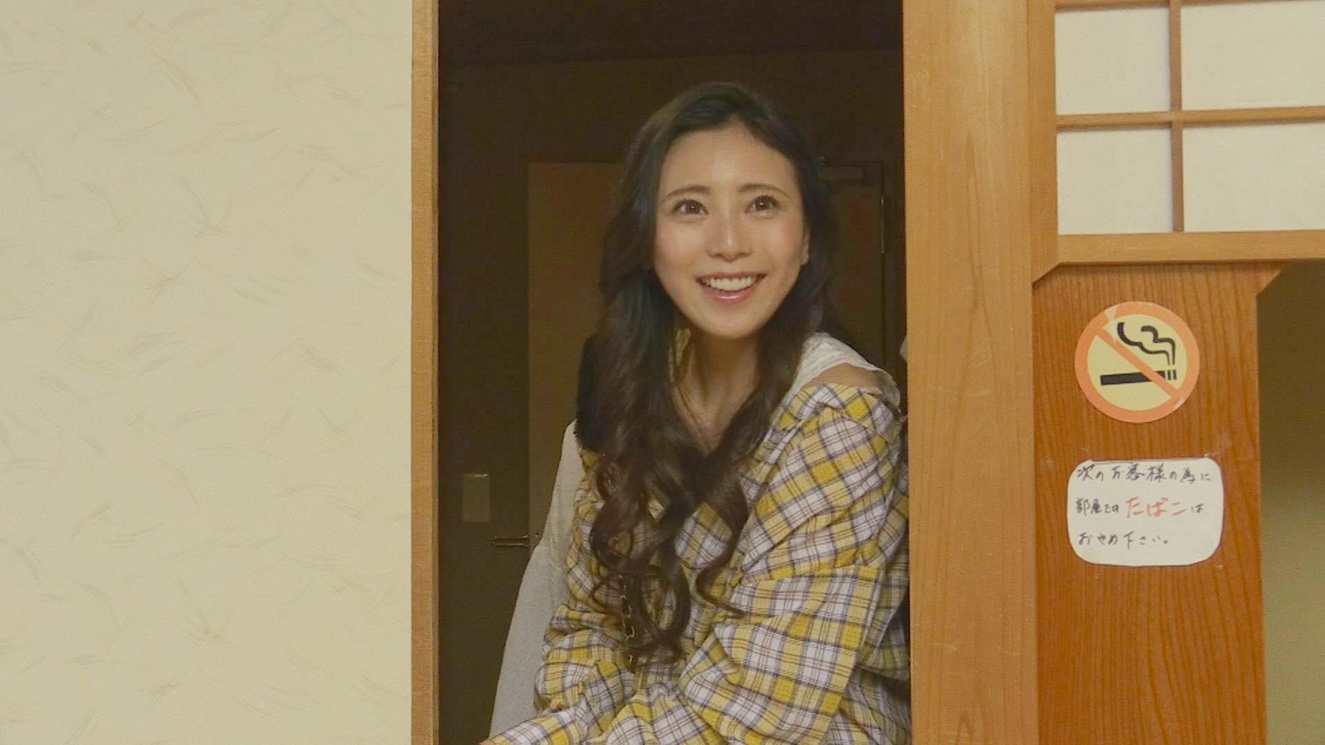 みか(24)推定Dカップ 箱根湯本温泉で見つけたお嬢さん タオル一枚 男湯入ってみませんか? 画像1