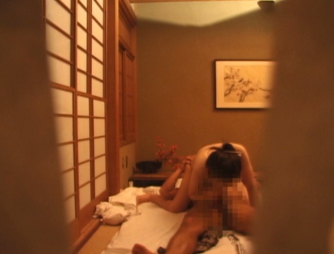 続 出張マッサージエステシャンにボッキしたチ○コ見せたらマジやらしてくれる!? 2 画像18