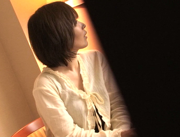 契約条件にボクのチ○ポに触れた生保レディくどいたらやらせてくれるか!? 画像1