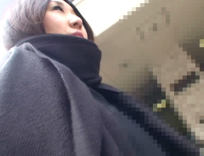 盗撮 マッサージ治療 密室で発情した人妻は目を潤ませ求めてくる!! 4時間 画像1