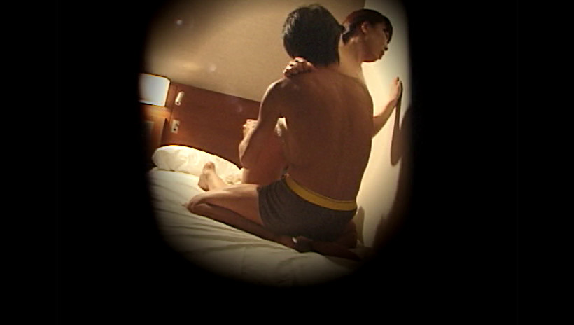 セレブ妻の心に潜む淫らな欲望愛液溢れるドスケベマ○コを突きまくり悶え狂わす生中出し 画像3
