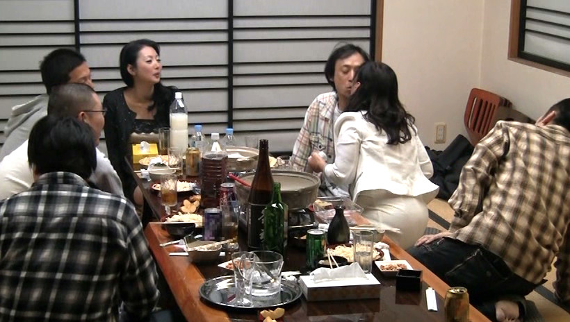 実録 堅物な妻を騙して町内会の宴会にて強制羞恥プレイさせたら･･･ K子（45） 画像13