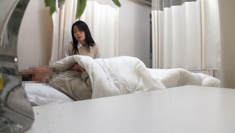 実録 12歳年下の妻を騙して入院した友人と病室で二人っきりにさせ口説かせたら・・・ 画像9