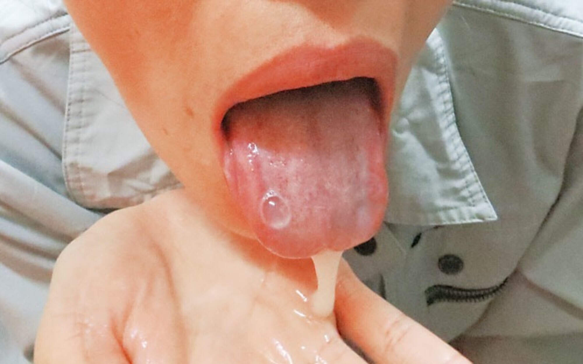 美熟女手コキ唾液フェラ搾りザーメン発射 画像9