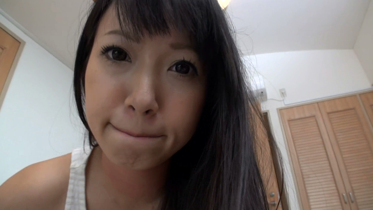 同居家族にバレないように妻の妹達に手を出したら、スリルで濡れたオマ○コが僕の勃起チ○コを待っていた 画像15