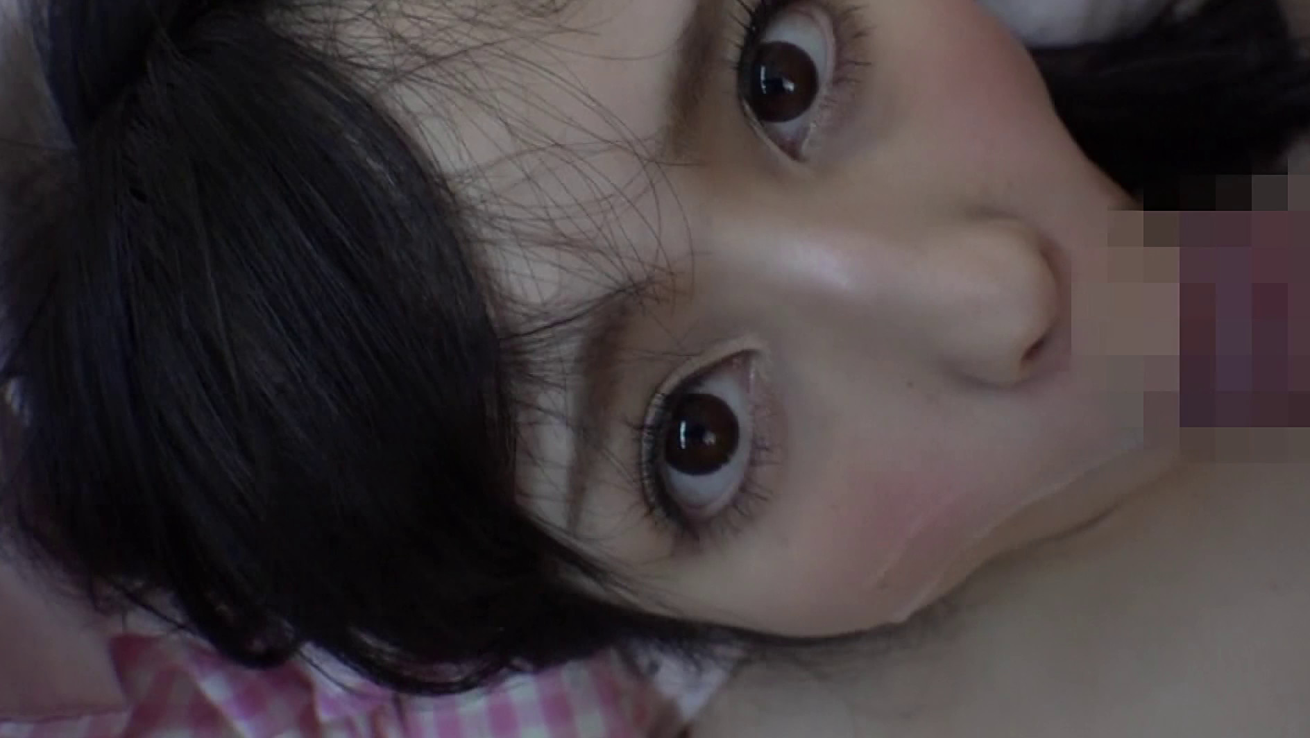 姉の住む男子禁制のシェアハウスに弟だから入れたぞ。チ○ポを我慢してる女子住人達のパンチラ誘惑でお出迎え!ギン勃ち反応したチ○ポをシェアされ全員にキン○マ空っぽになるまで抜かれました 画像17