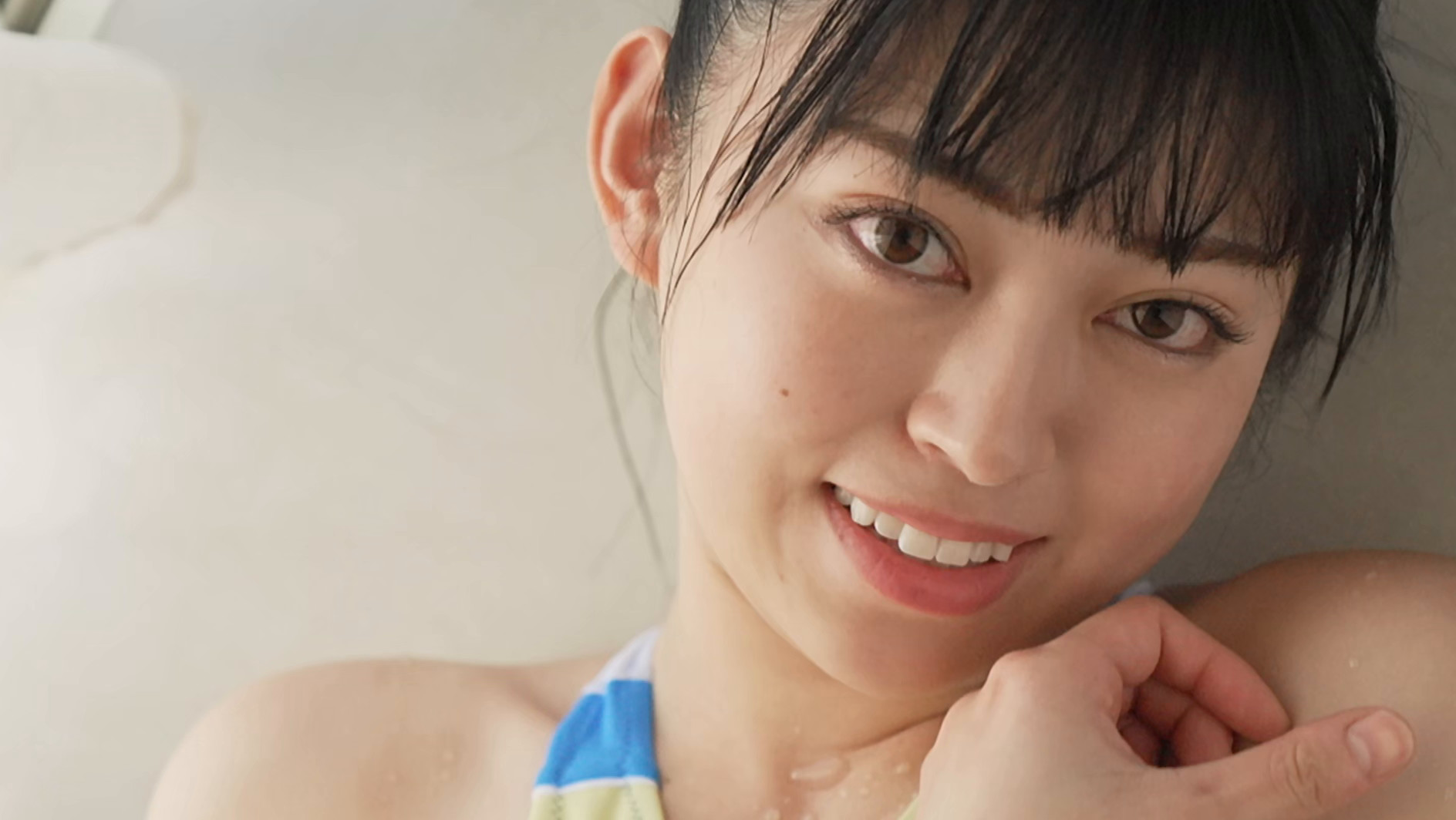 Debut! 秦綾 10枚目