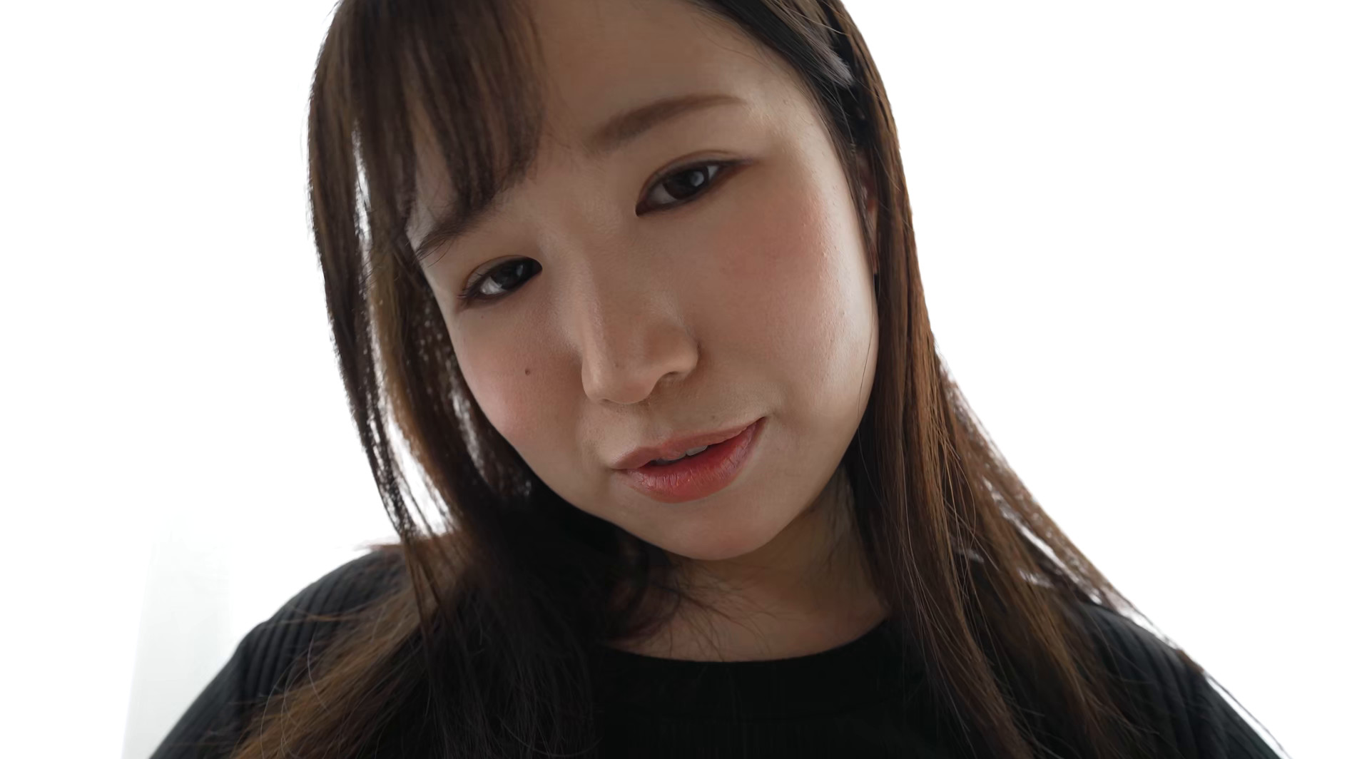 グラビアアイドル ねぎとろまる『甘く深い谷間』サンプル画像2