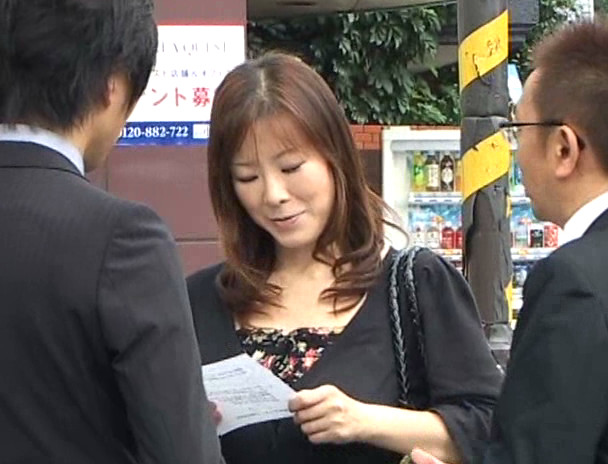 電器メーカー営業マンの人妻・熟女・OL! 突撃・電マ~ナンパ!! 生中出し 画像2