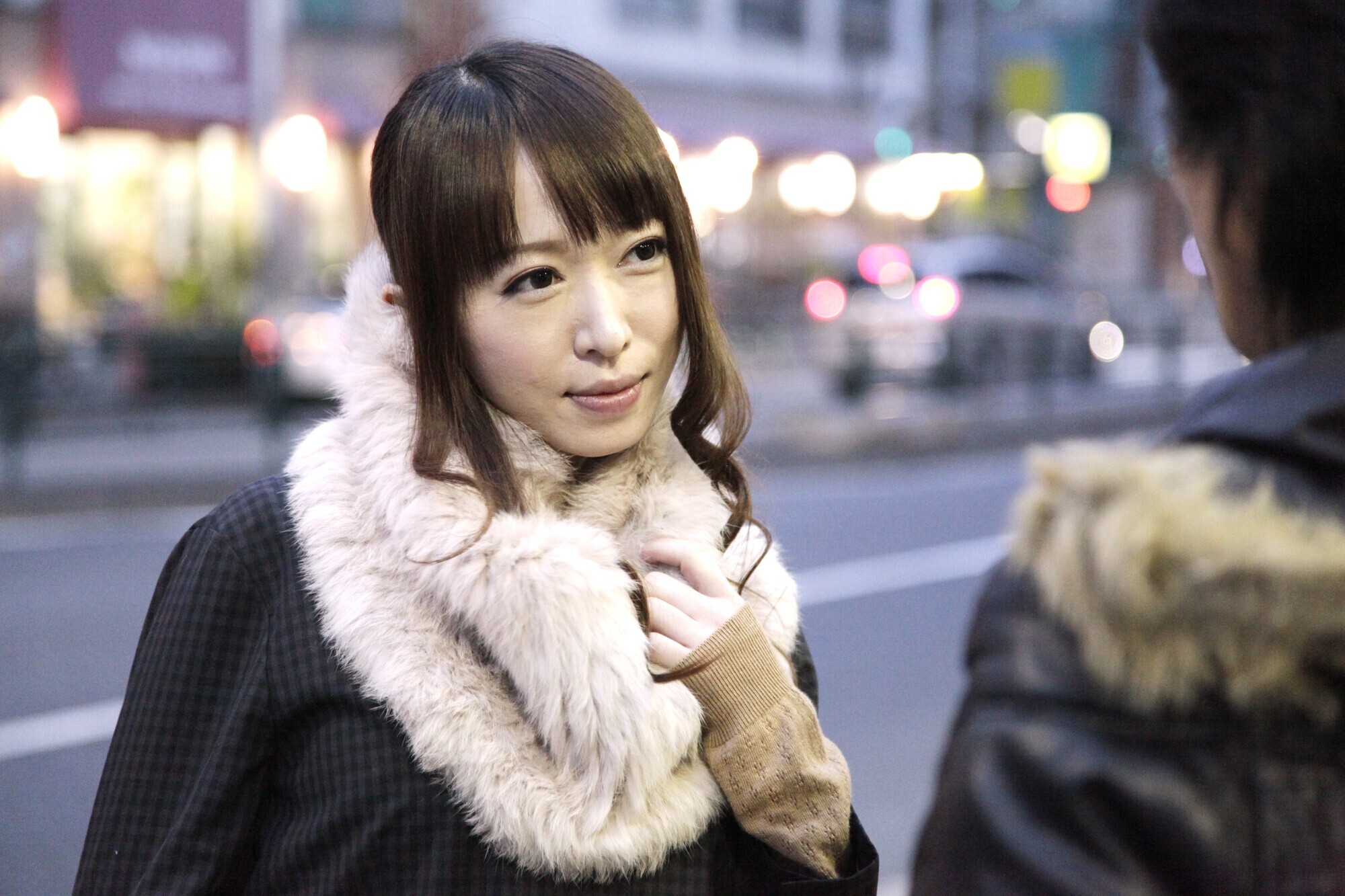 表紙モデルの誘いに乗った二十九歳の奥様に中出し さえさん29歳 画像1
