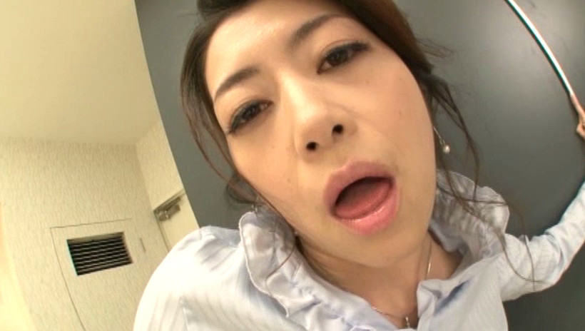 同僚の淫語が激しすぎて 北条麻妃 画像9