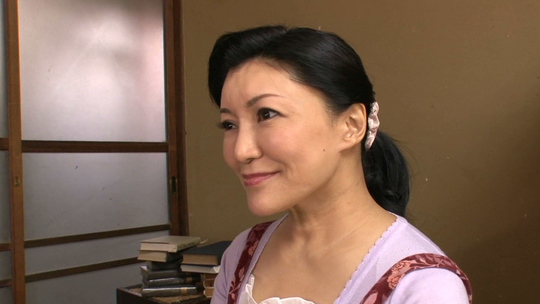 近親相姦 叔母さんの半けつ 霧島ゆかり 画像1