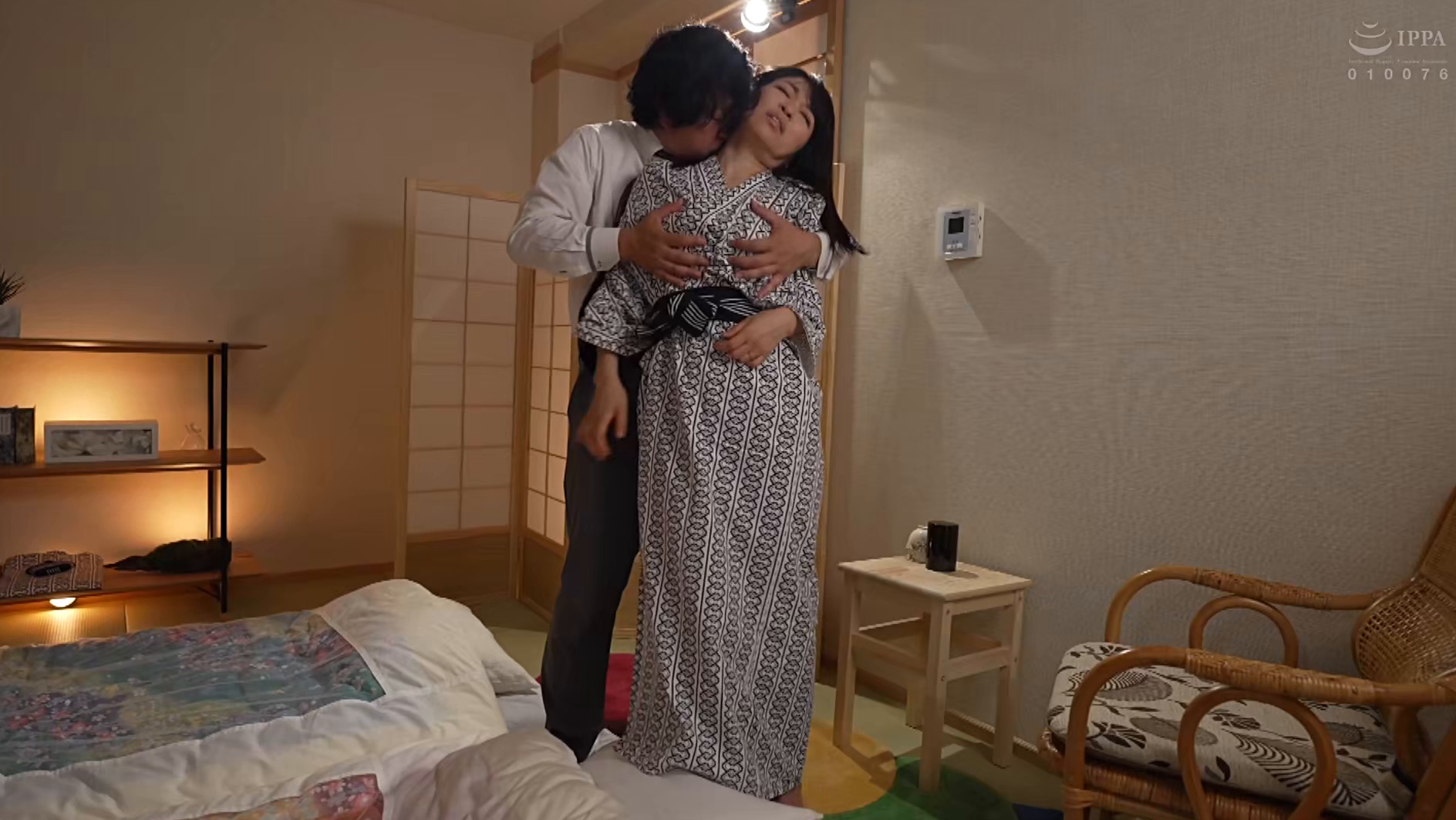 憧れの女上司と 青山涼香 画像5
