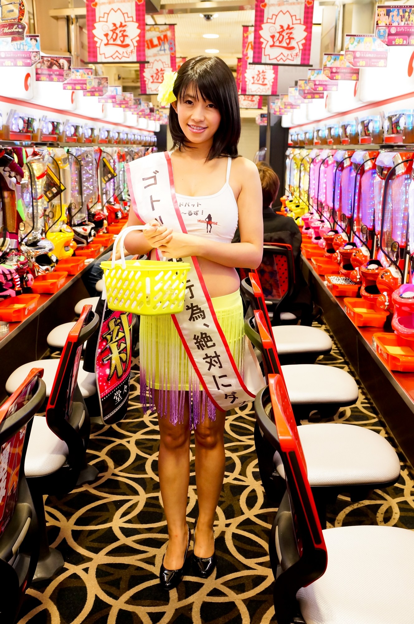 範田紗々の艶美ッ痴が魅せる銀玉シゴキ もう赤玉出ちゃう!! 画像2