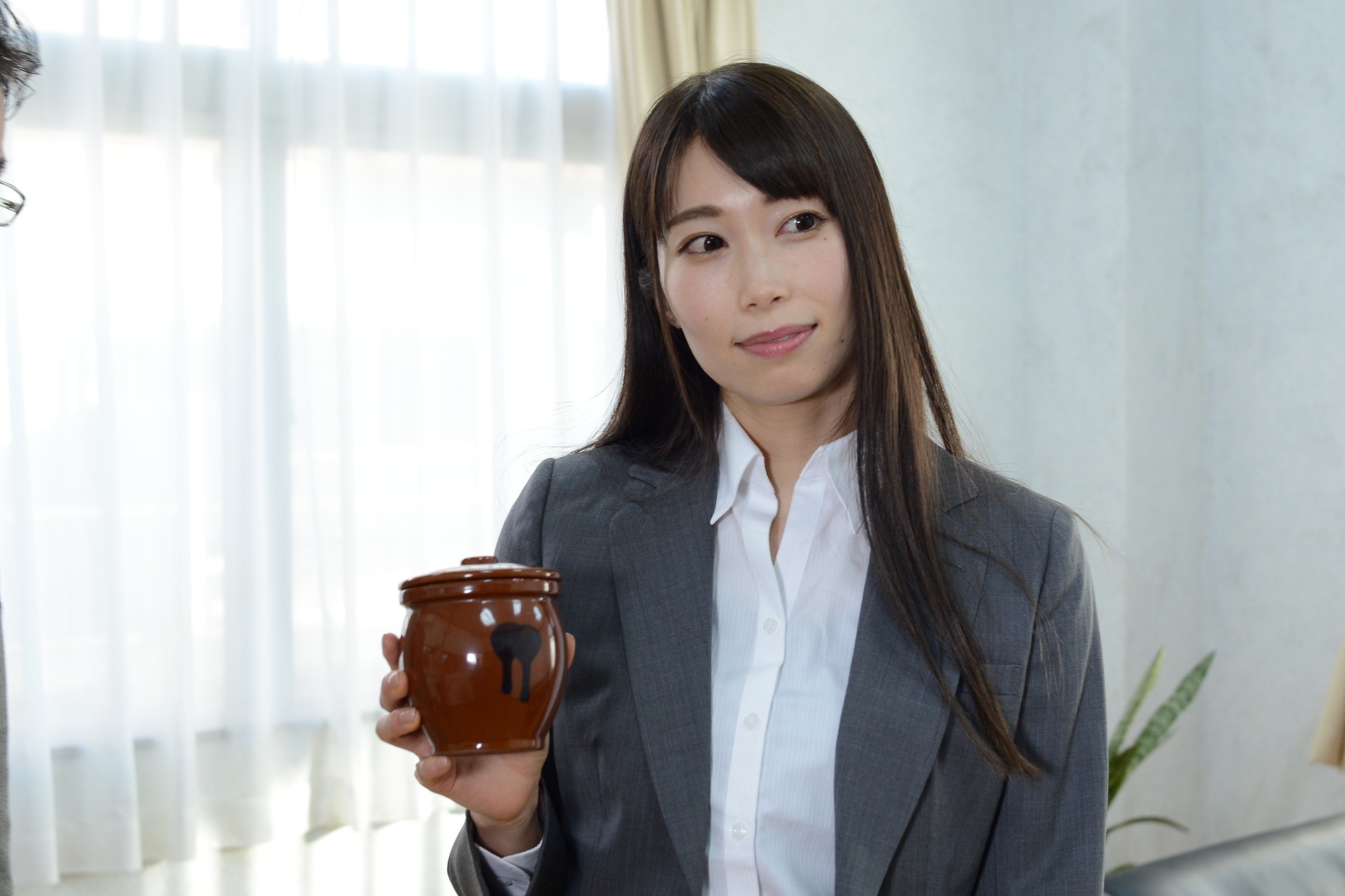 桜木優希音のスレンダー美裸身、今宵もゴチになります!! 画像3