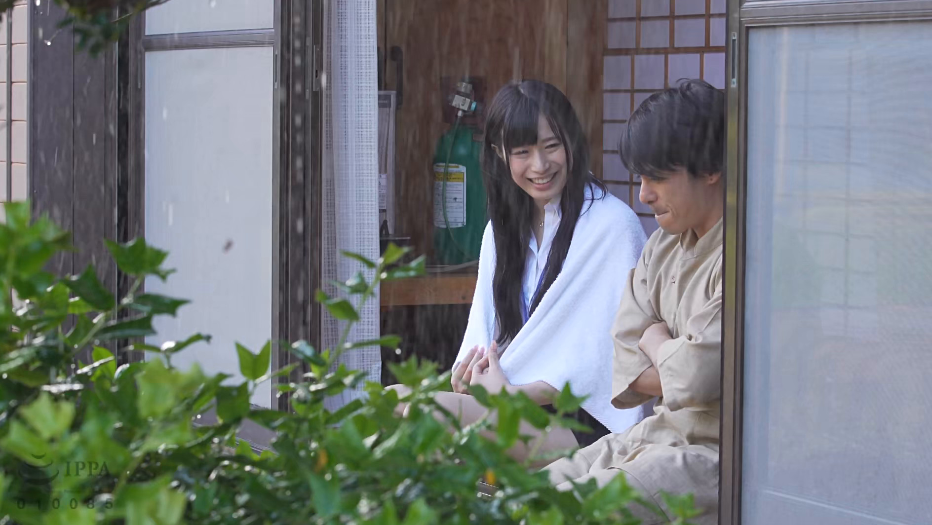 びしょ濡れOL雨宿り●● カノン 画像1