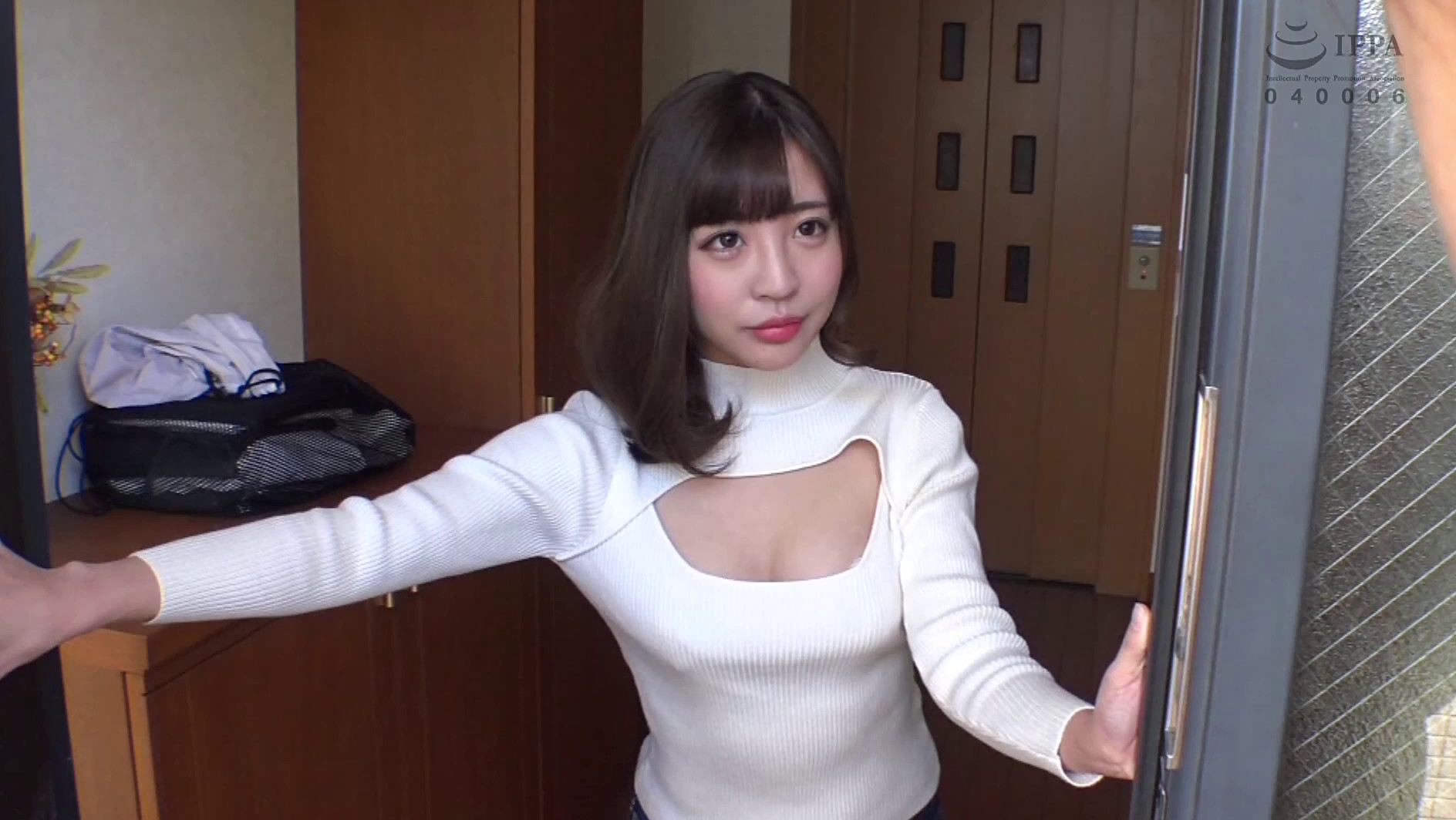 綾 画像1