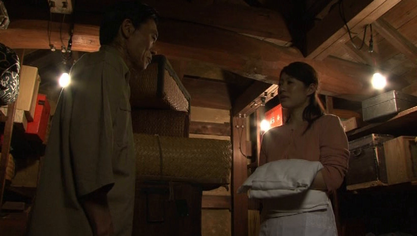 屋根裏に潜む姦通魔 ~音無かおり・長瀬涼子カップリング版~ 画像11