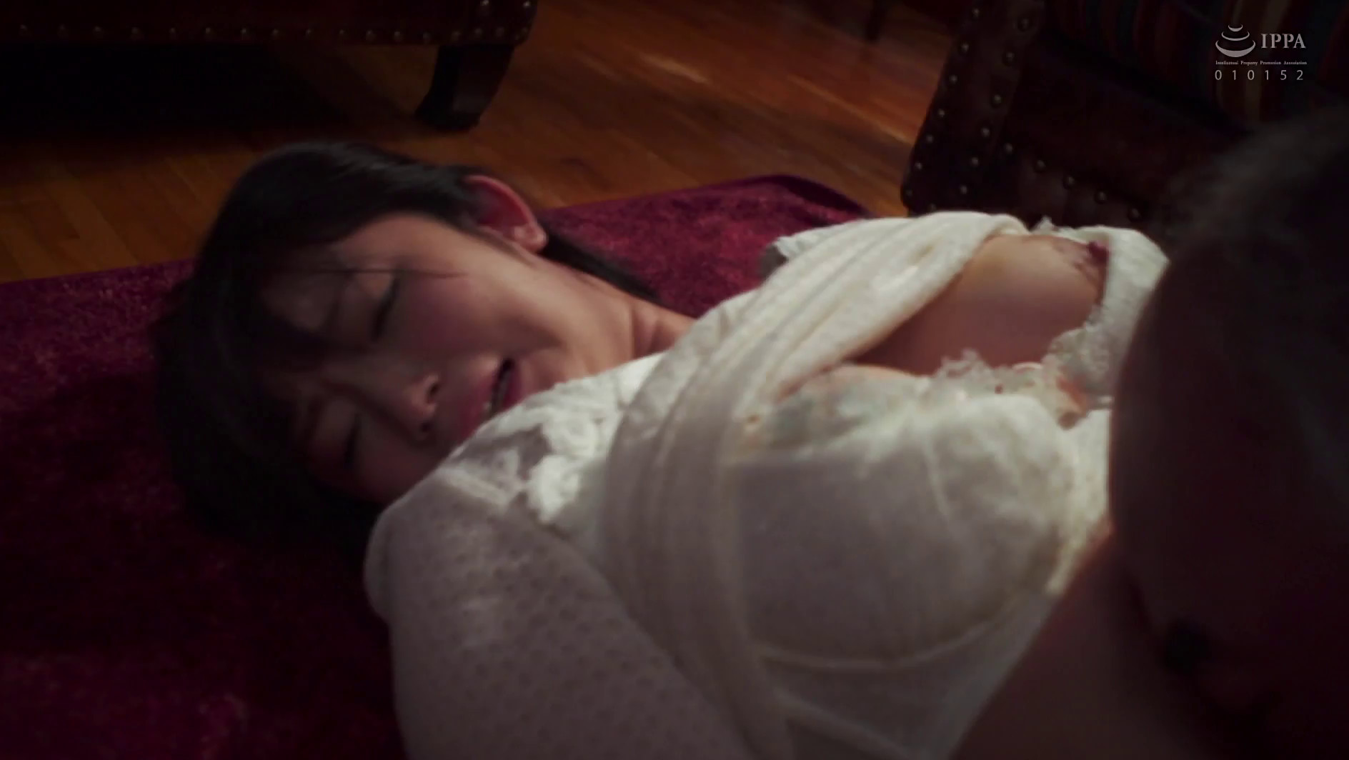 【エロ動画】献身･･･義父への肉体介護 汚される幼な妻 浅田結梨 イメージ3