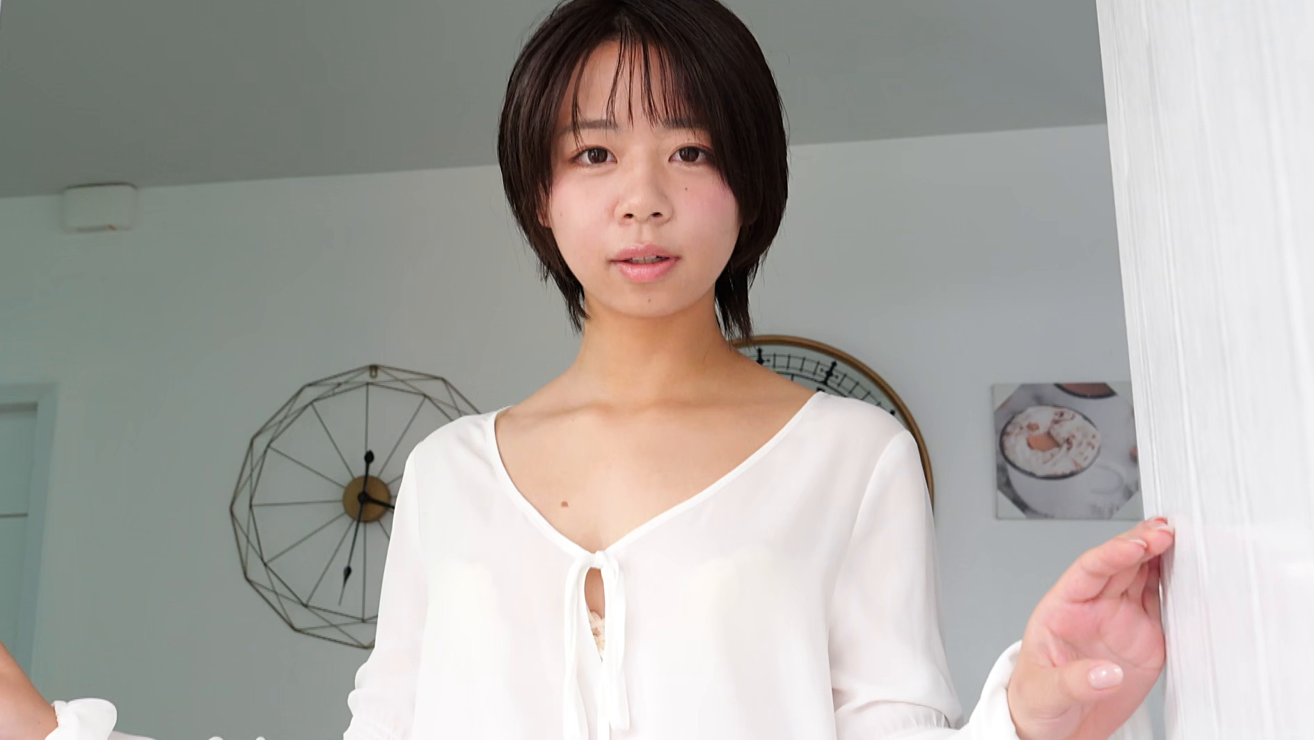 不道徳営業 佐原ゆき 1枚目