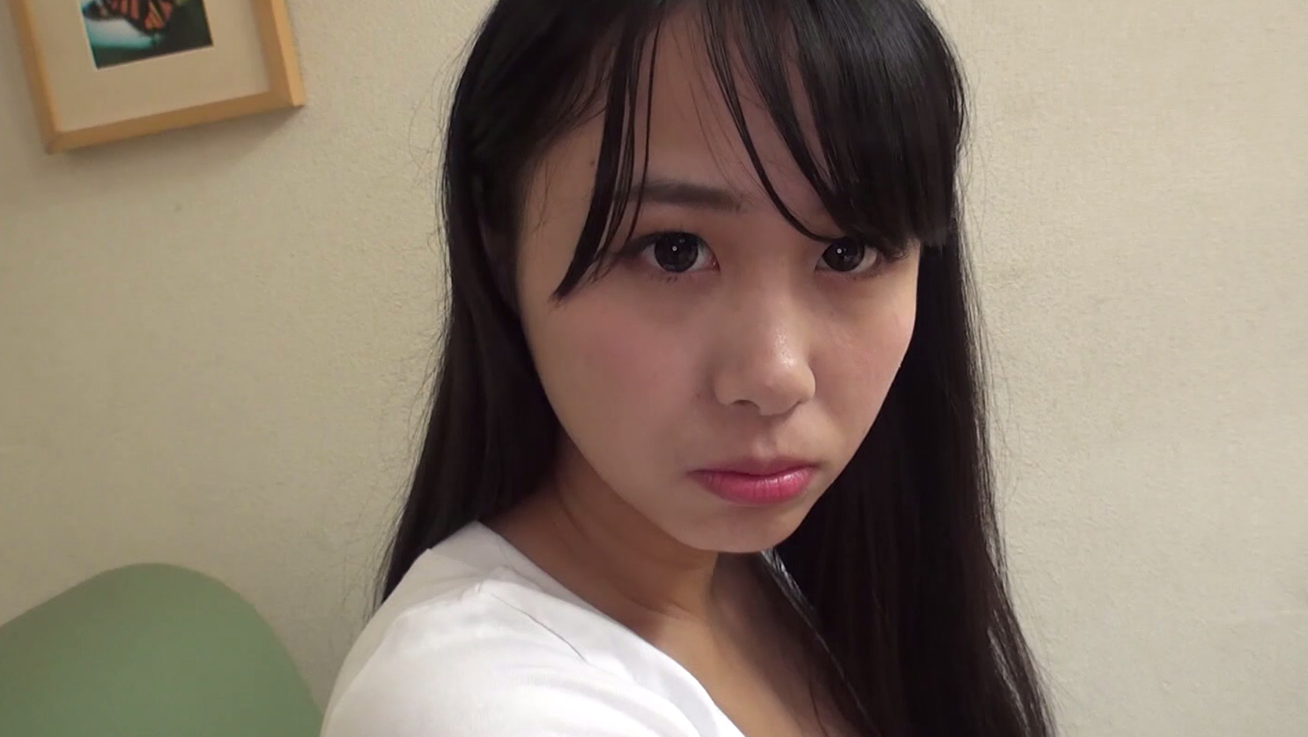るい 2 25歳 人妻 画像2