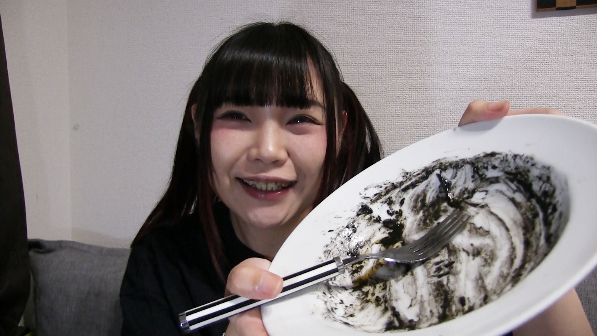 ~私生活うんこ自画撮り~ 産まれた時からアブノーマル 衣織の日常動画 画像17