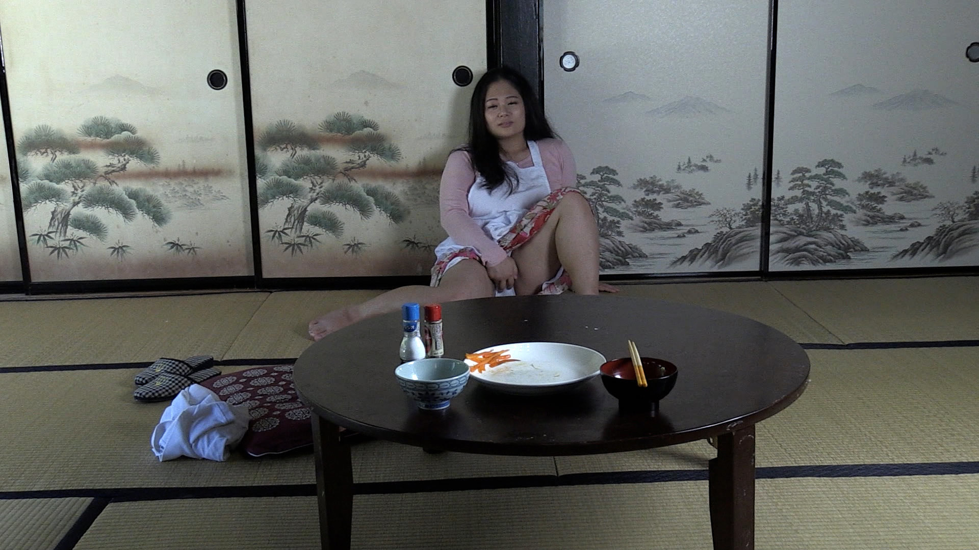 背徳の親子糞 母さんの臭いお尻の穴を嗅ぐ初めての男・・・ 都丸ふみ奈 画像14