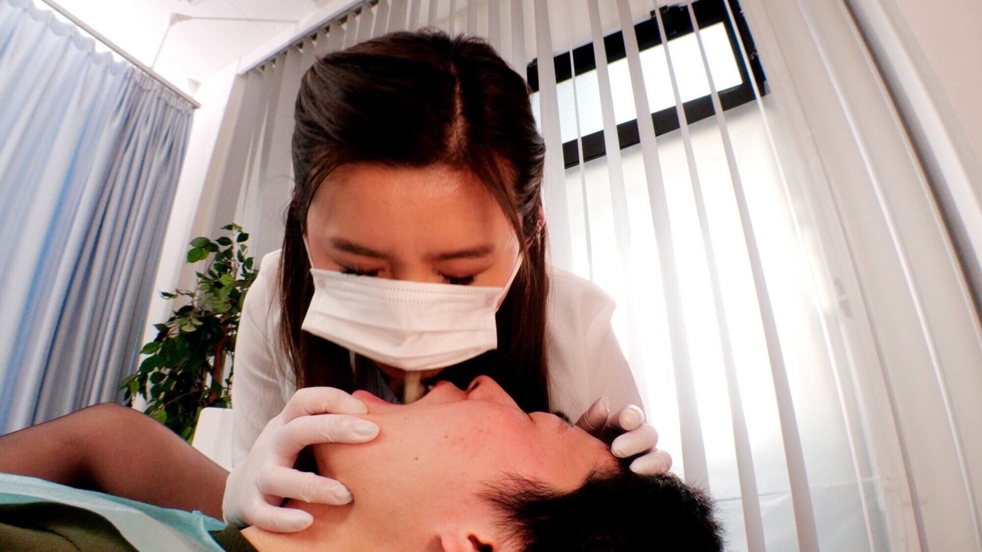 ドS美人歯科医がスカトロ治療 脱糞デンタルクリニック ユン 7枚目