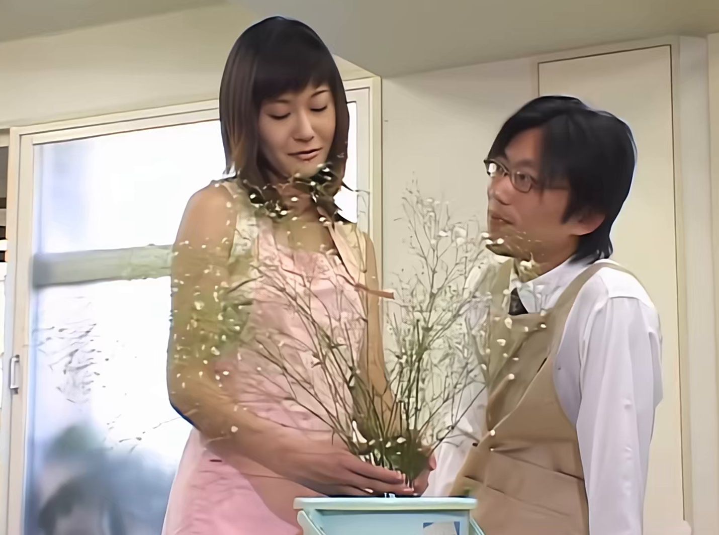 【AIリマスター版】巨乳マンション 23 ~Eカップ劣情マダム 秘密の少年飼育~ 藤森かおり 1枚目