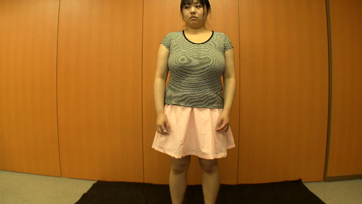 夫に内緒でパンツを売る女 人妻 水森ゆい 画像8