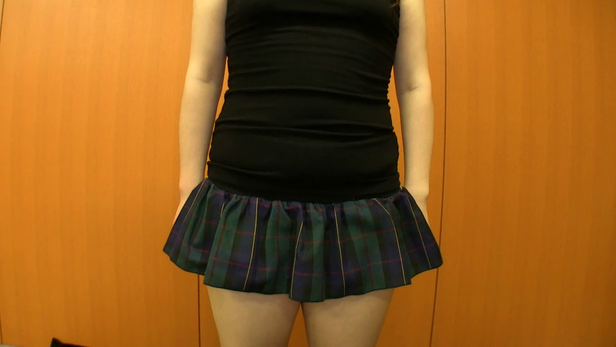 彼氏に内緒でパンツを売る女 JD 浅田芽衣 画像2