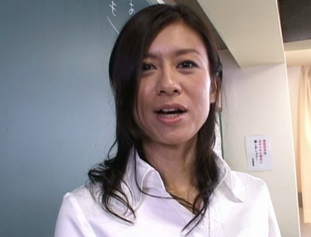 Age35 麻生京子3 独身 元ファッションモデル 画像1