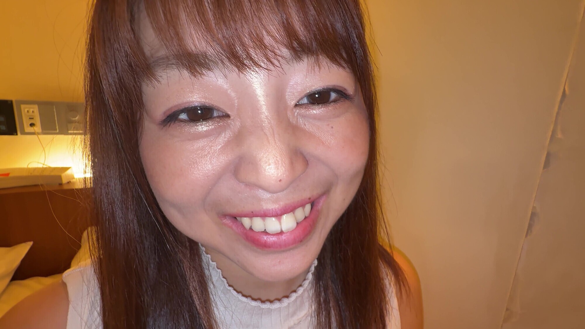 【個人撮影】赤城穂波 初喉チンコ触り＆超長舌を開口器で観察