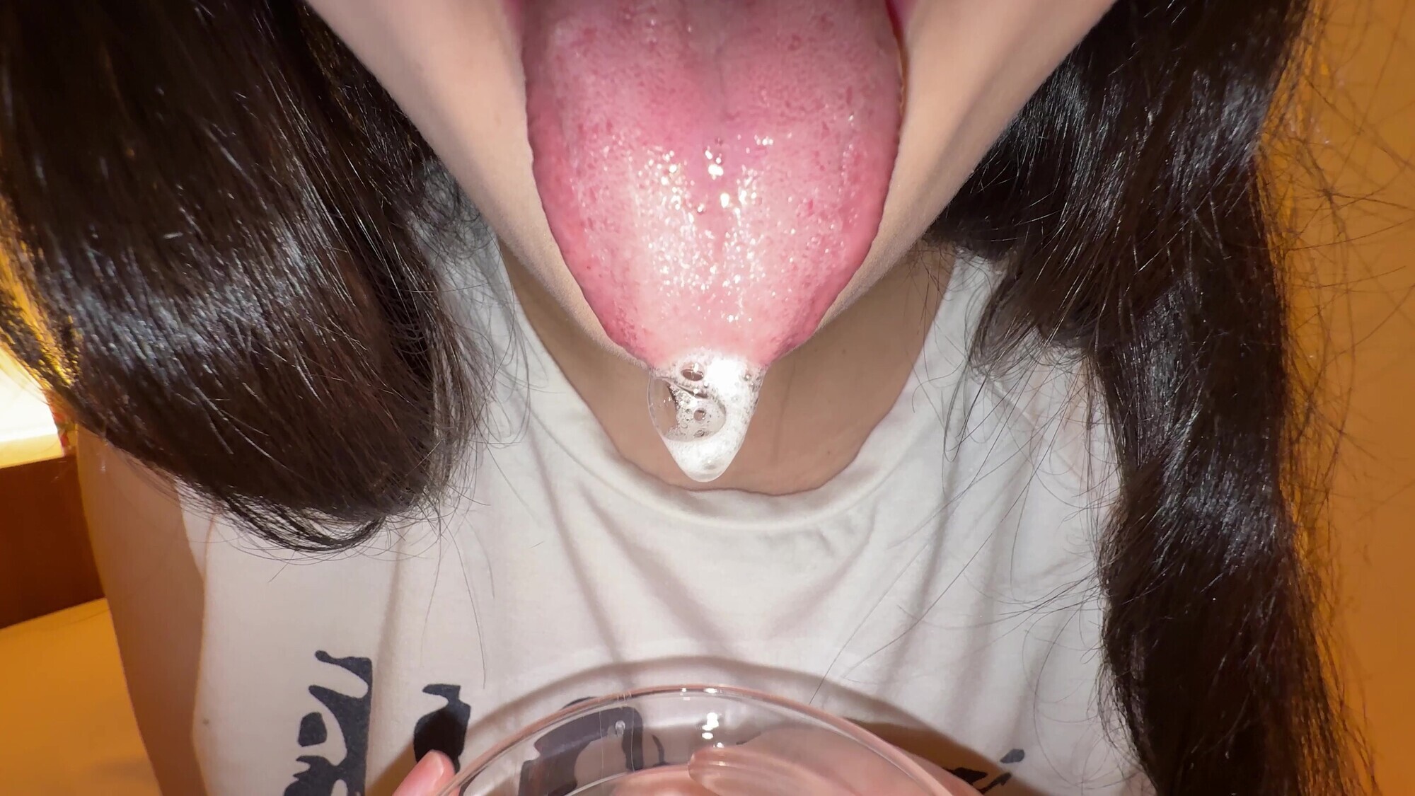 【個人撮影】横山夏希の舌ブラシで「汚舌苔」採取 画像8
