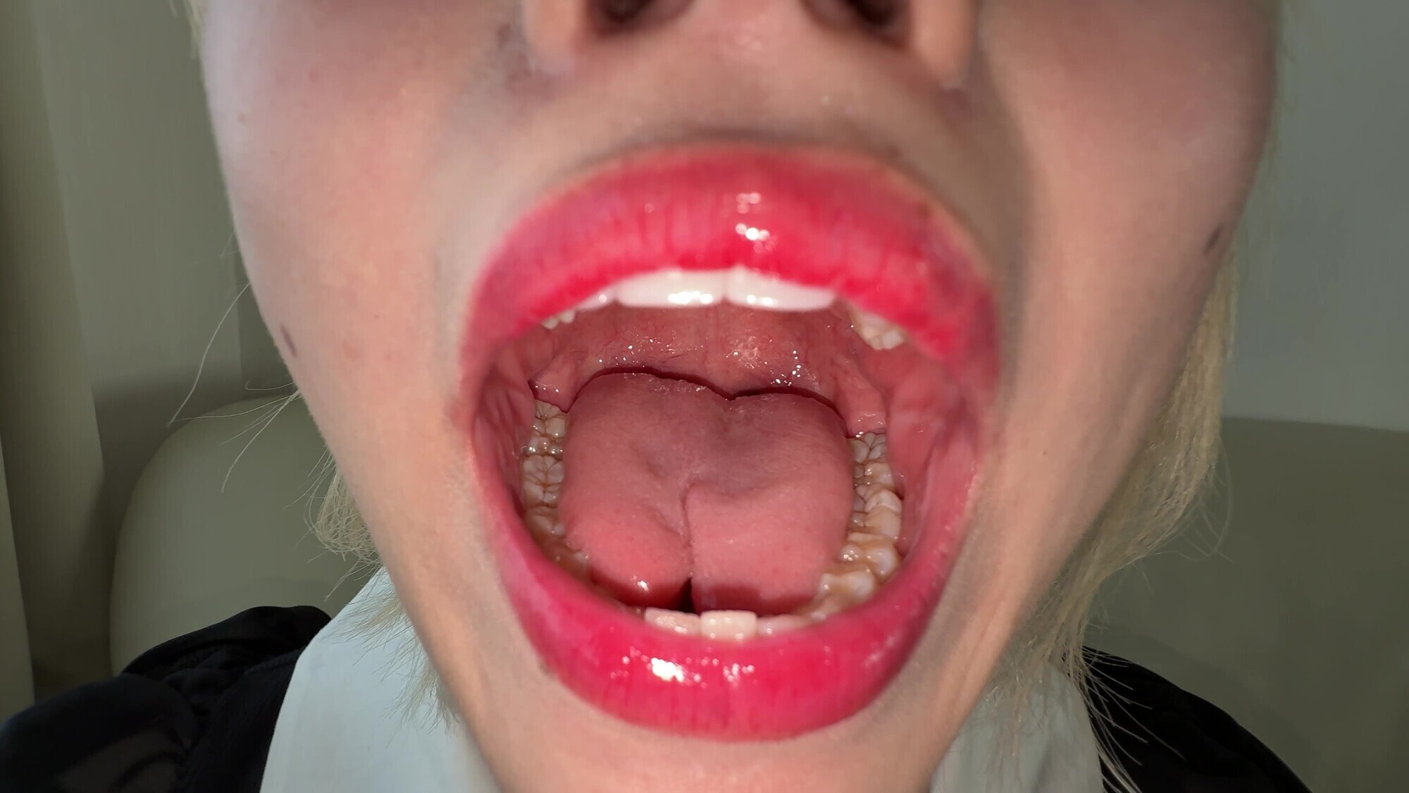 【個人撮影】安堂はるの 童貞卒業！？初喉チンコ触り 画像2