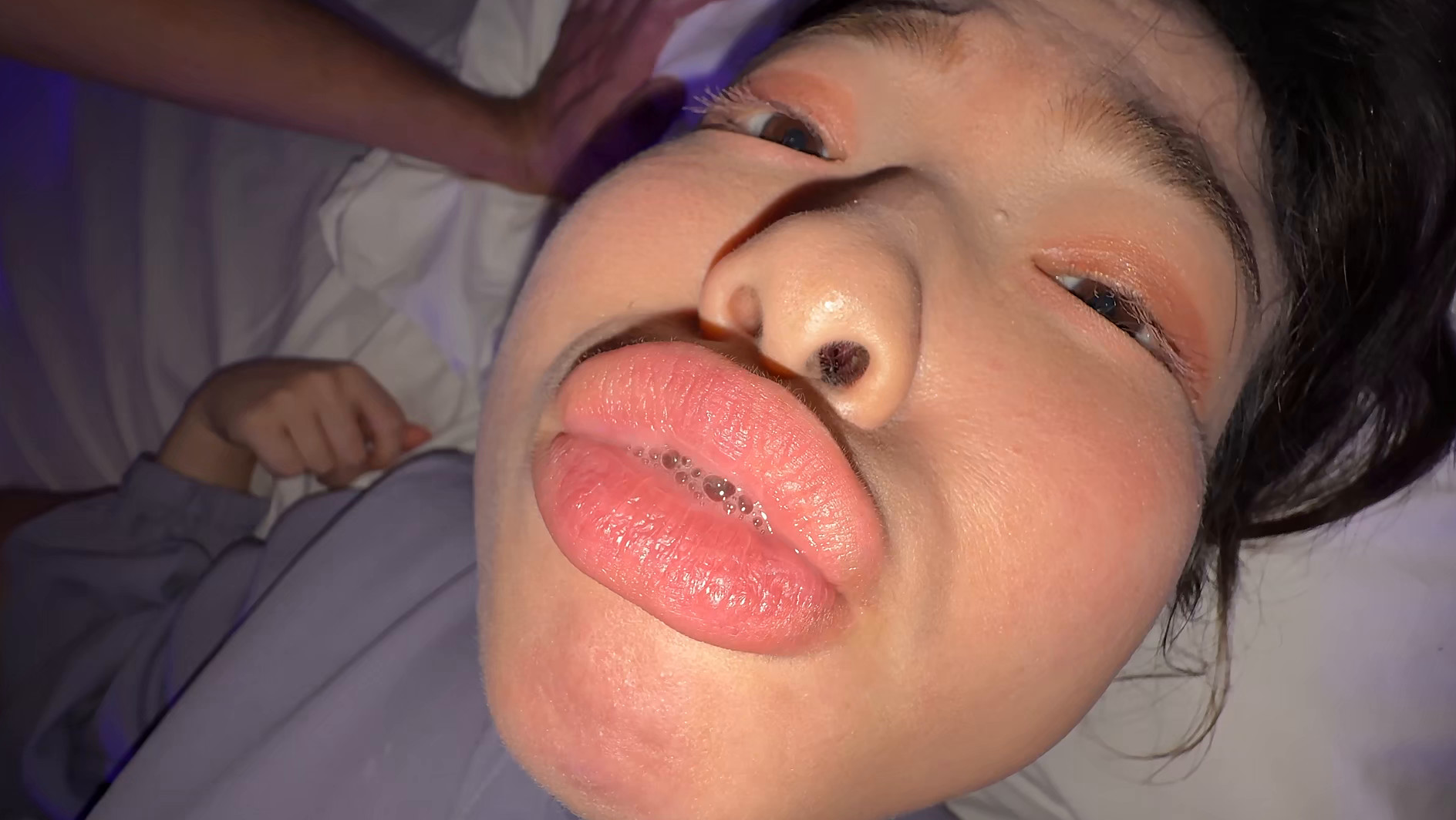 【個人撮影】谷田かりなのデカ舌ディープキス&ツバ鼻吸い 画像6