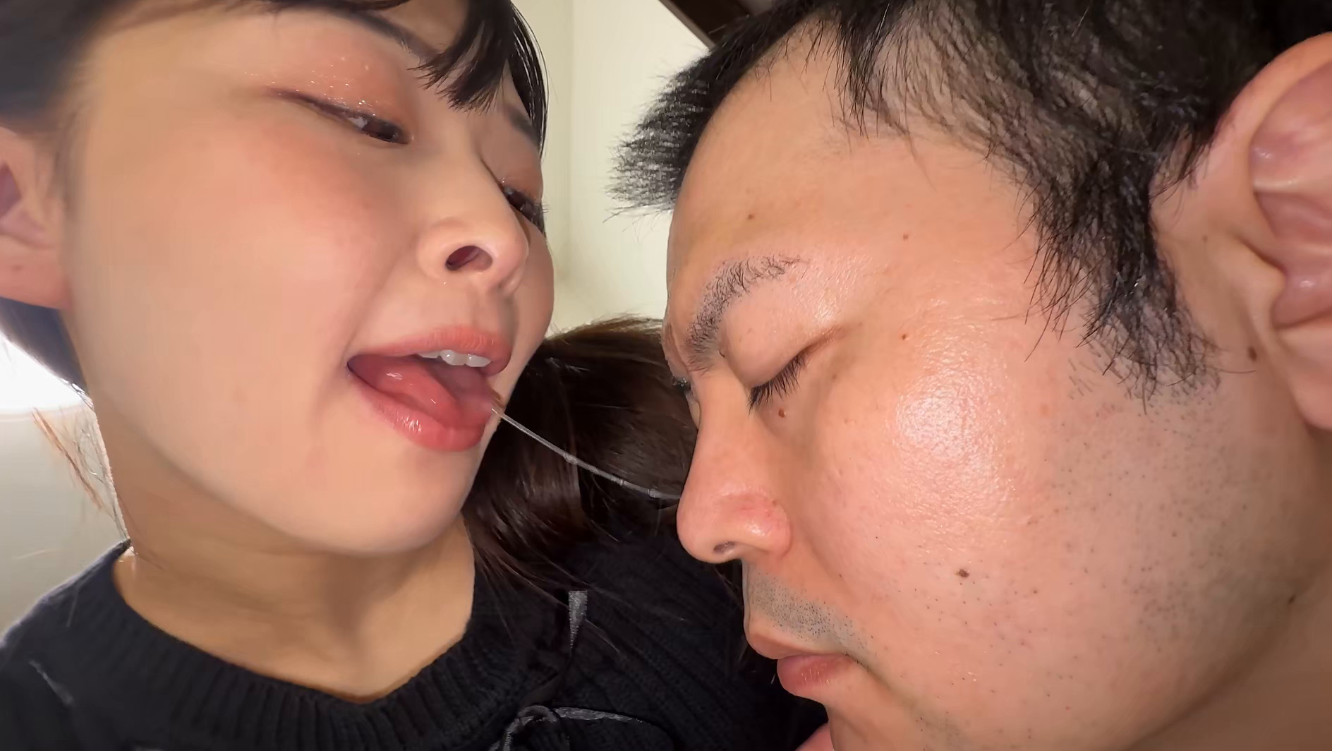 【個人撮影】原美織の唾液ローションでフェイスマッサージ