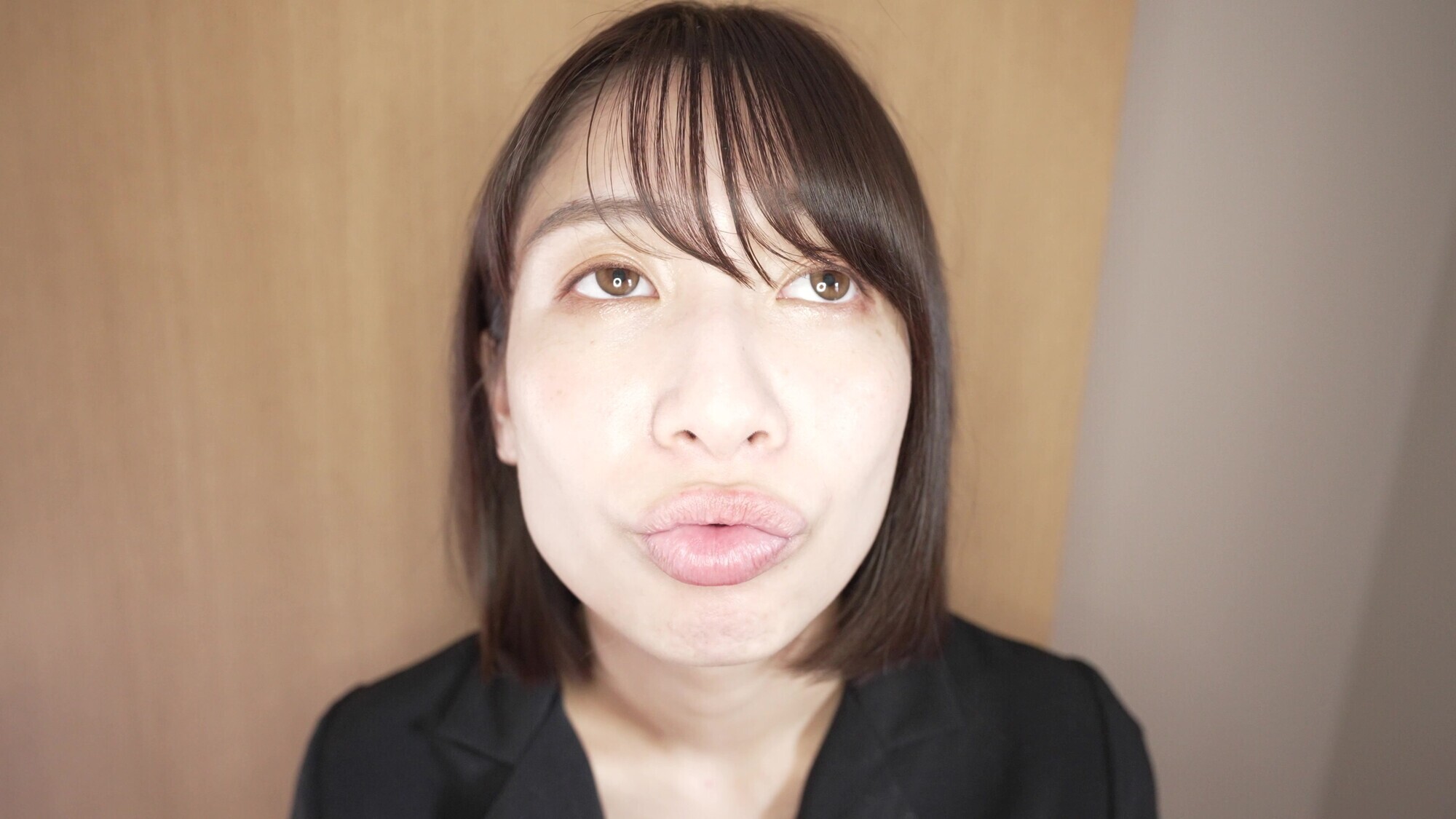 【個人撮影】湊波流の変態男の歯＆ベロ 臭いチェック！