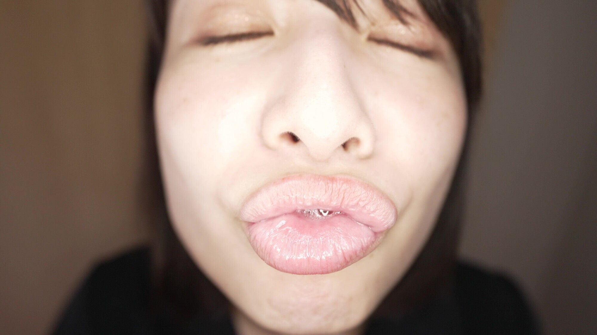 【個人撮影】湊波流の変態男の歯＆ベロ 臭いチェック！