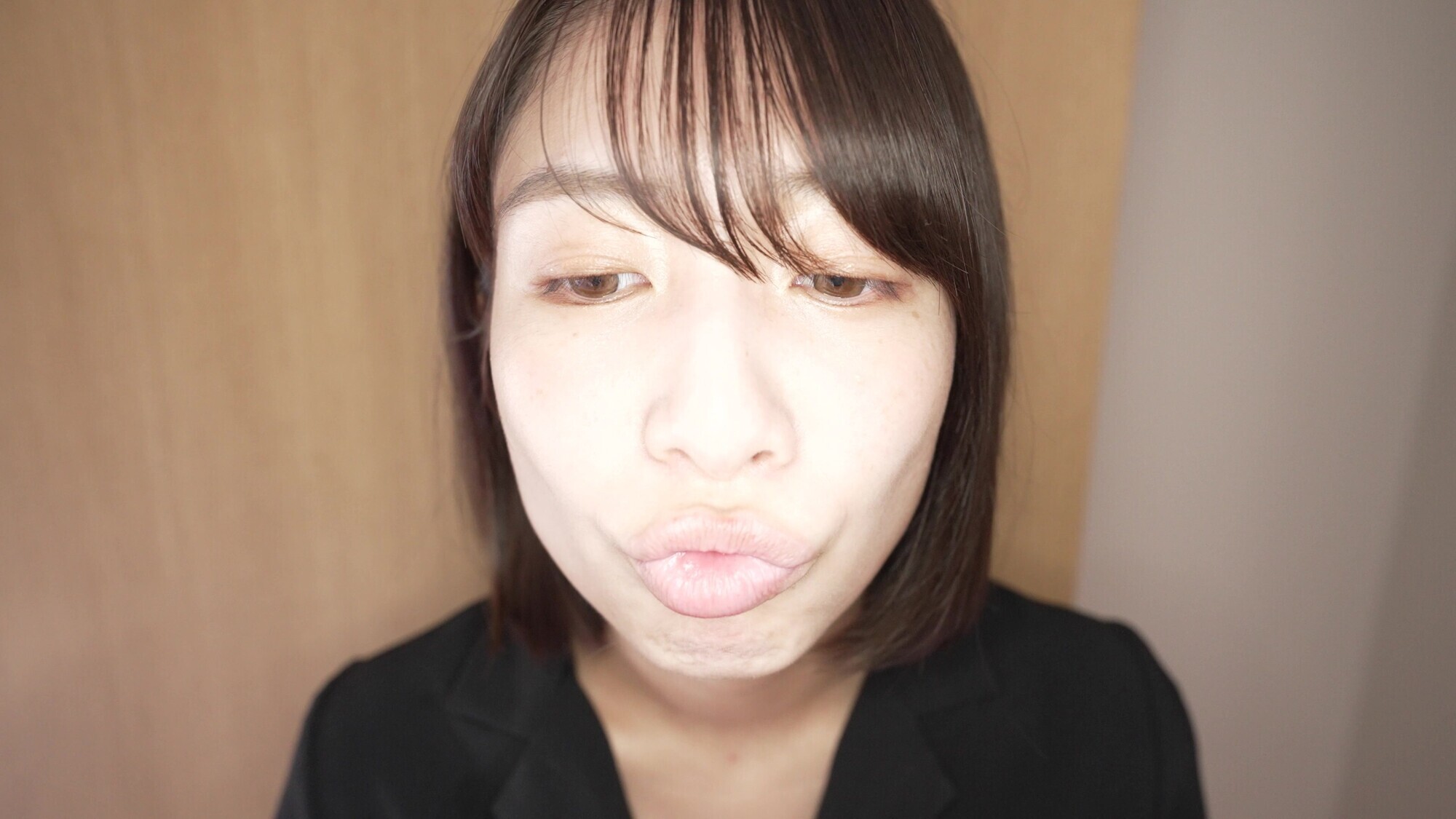 【個人撮影】湊波流の変態男の歯＆ベロ 臭いチェック！