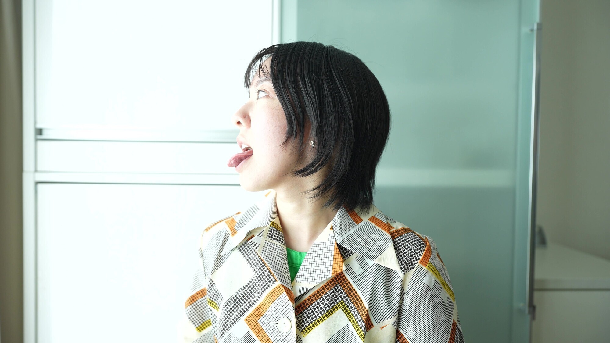 【個人撮影】加護まりの舌ブラシで「汚舌苔」採取 2枚目