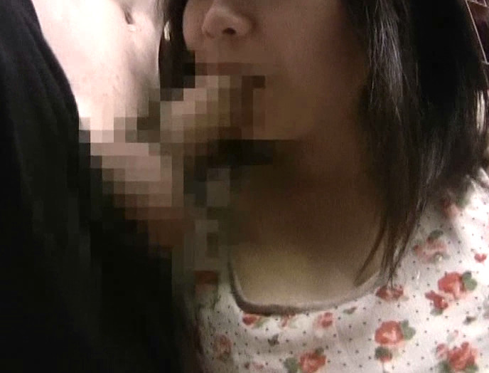 素人娘たちの生まれて初めてのセンズリ鑑賞 僕のカッタ~イちんぼを勃起から射精までみてください 画像11