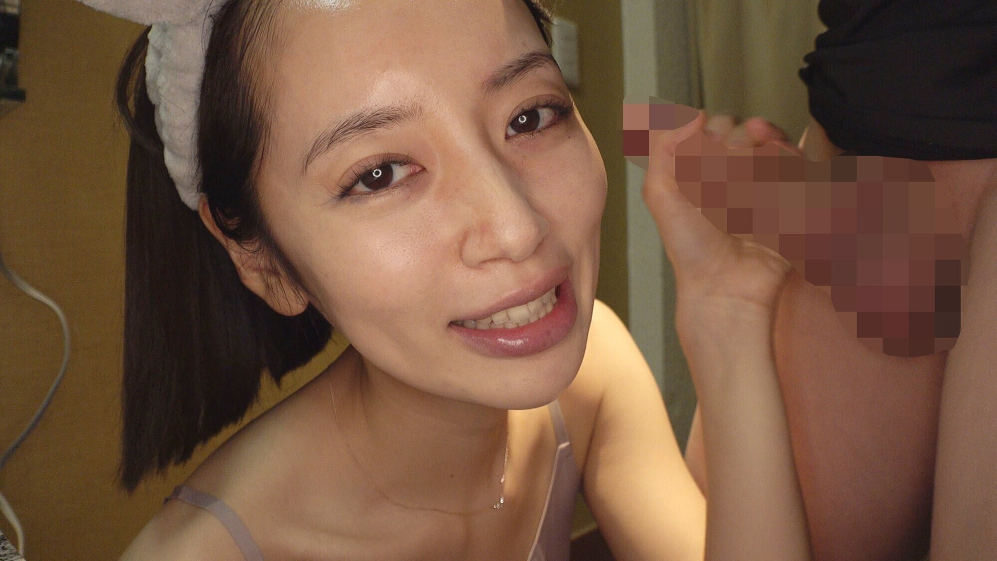 昔3-4回肉体関係を持った同僚の美咲かんなに3年ぶりに誘われて・・・1日限定の火遊び不倫デートで何度もゴックンと中出しをした 画像14