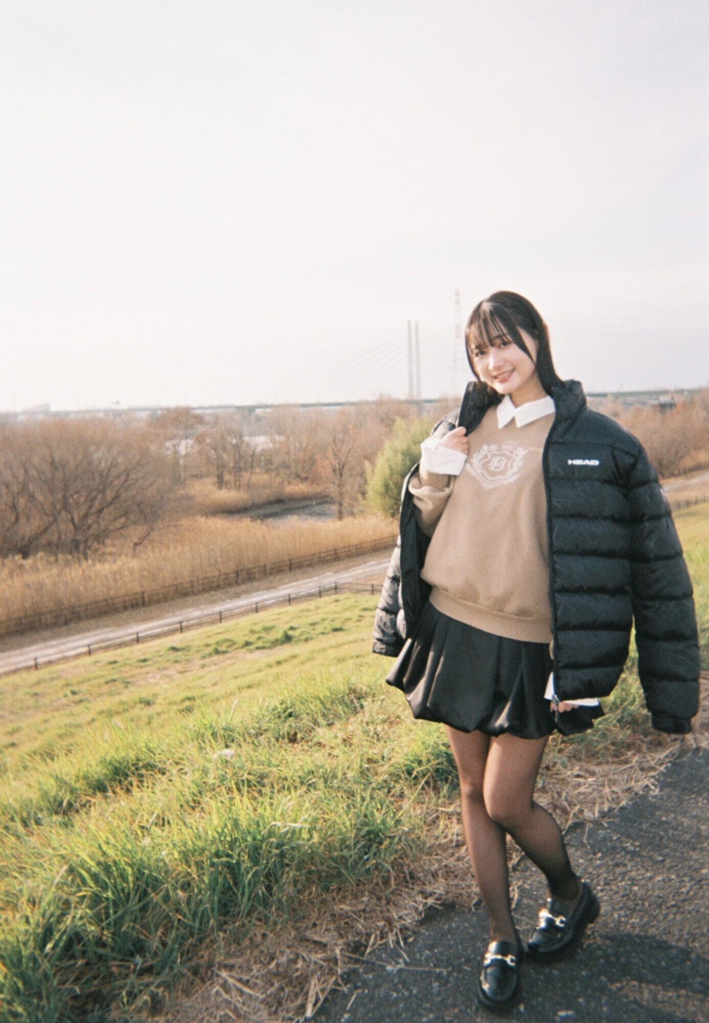 会社では大人しめな理系女子の静河さんにいきなりラブホデートに誘われ・・・初めからヤル気マンマンだったような小悪魔スマイルで何度も射精と中出しを求めてきた。 画像2