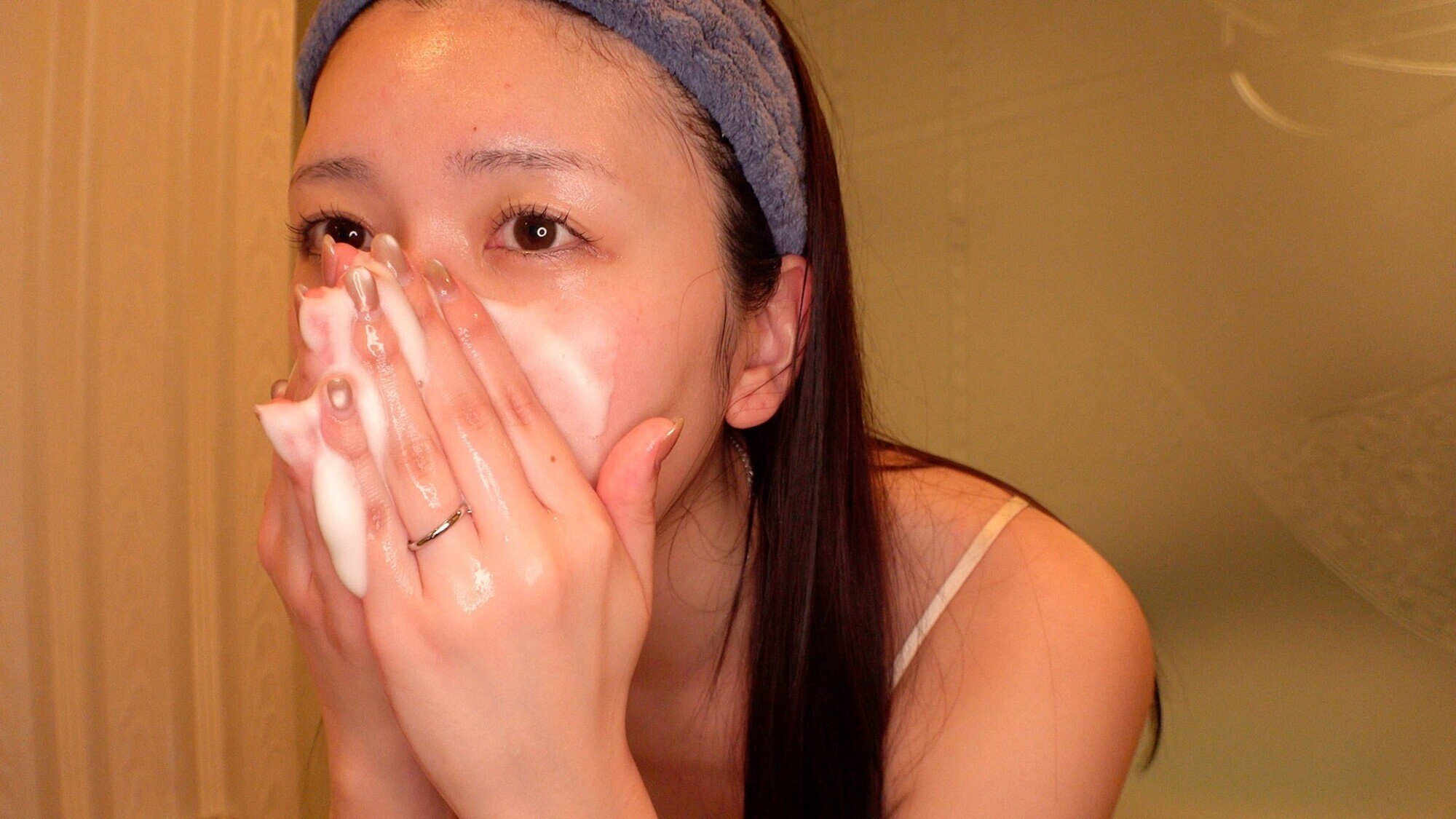 会社の飲み会で●いつぶれた同じ部署の戸川なみさんをラブホで休ませたら●った勢いで●われて少し寝たら正気に戻ったけどSEXの気持ち良さが忘れられず翌朝まで何度も精飲と中出しをした